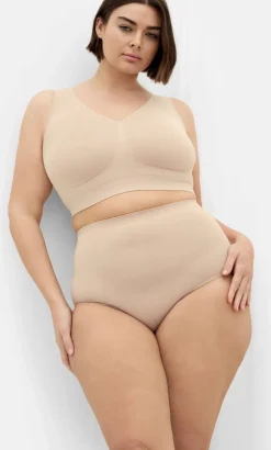 Smooth & Chic Seamless 3 Pack Full Brief - latte