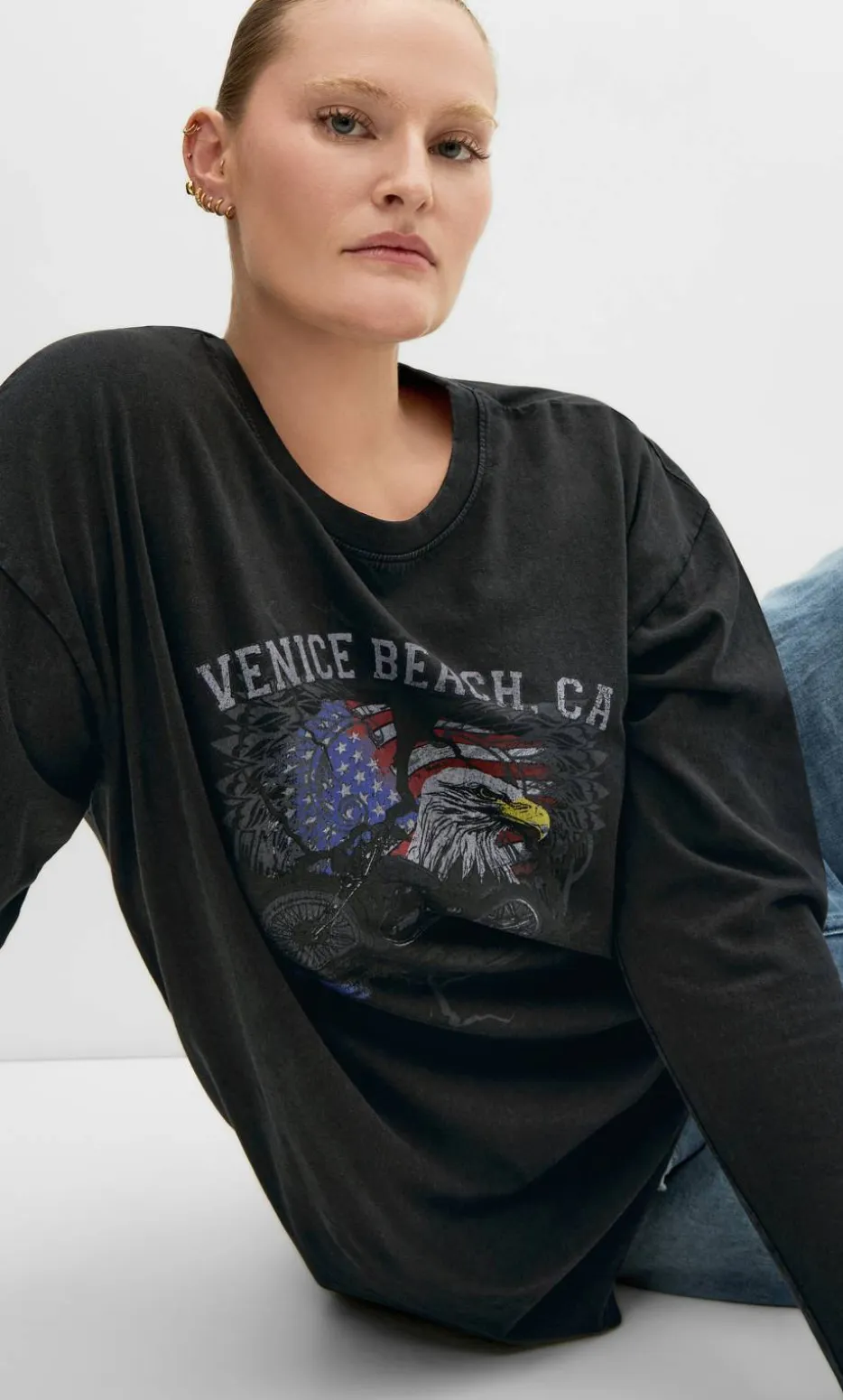 Venice Beach Long Sleeve Tee - black