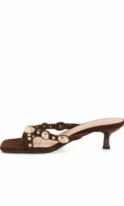 WIDE FIT Elara Stud Kitten Heel - chocolate